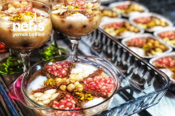 İlk Kere Yapacaklara Teremyağlı Bütün Kıvamında Aşure Tarifi