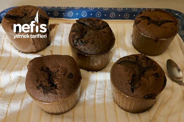 Portakal Aromalı Çikolata Şelalesi Sufle