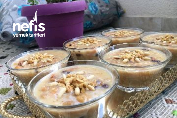 Aşure Bütün Kıvamlı