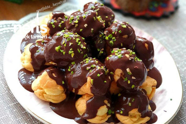 Çikolata Ve Kremanın Şahane Uyumu Tabiki Profiterol