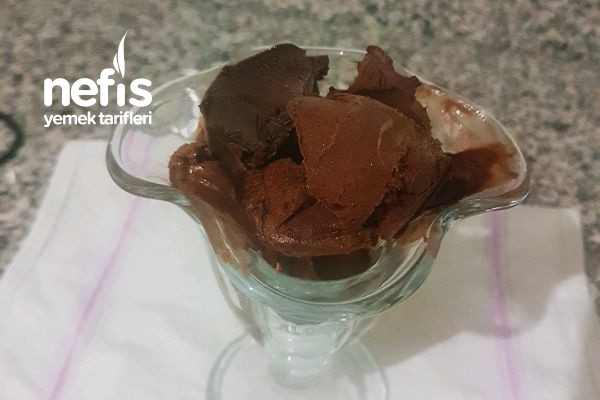 Ev Yapımı Kakaolu Dondurma