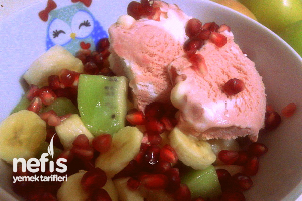 Dondurmalı Meyve Salatası