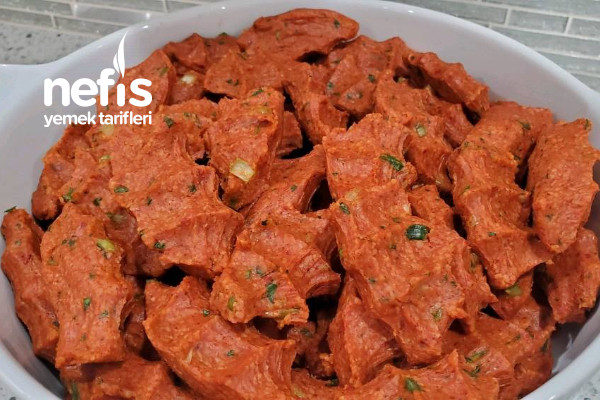 Nefis Etsiz Çiğ Köfte