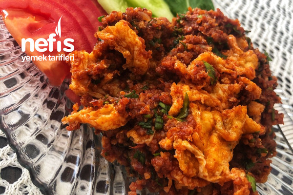 Yumurtalı Köfte